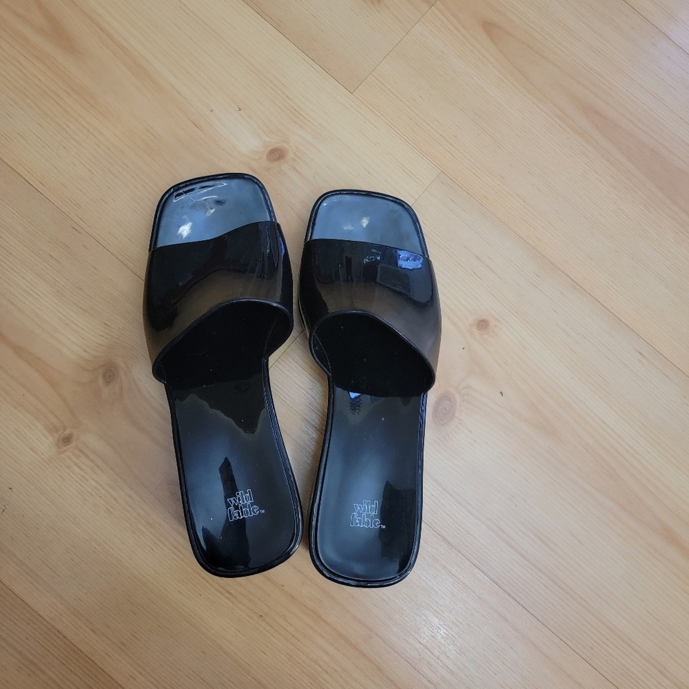 Women sandals